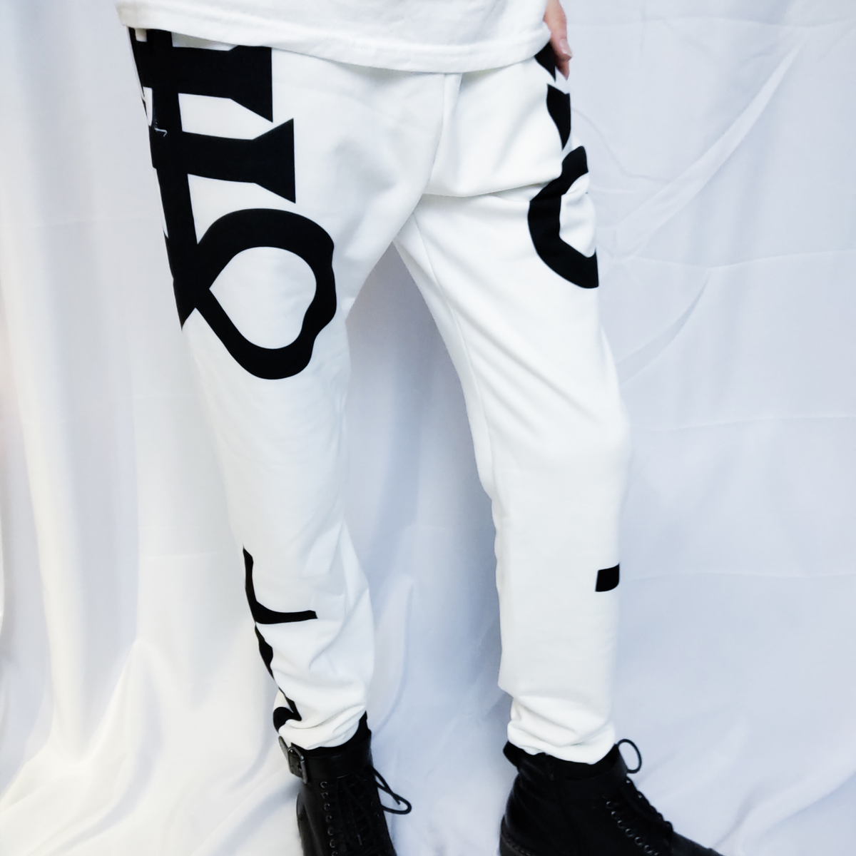 Leviathan Cross - Men's Joggers